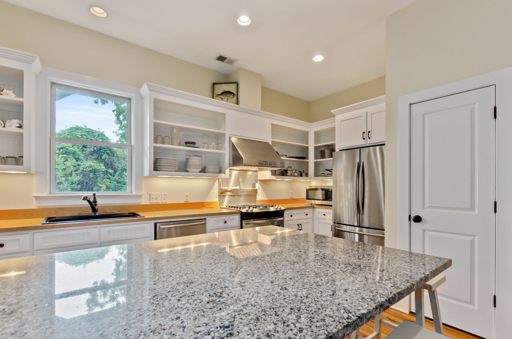 820 Pickney Kitchen
